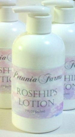 Petunia Farms Rosehips Lotion